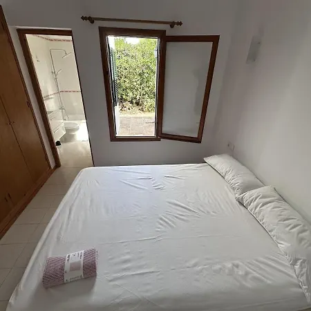 With Ocean Views In Ciutadella De Menorca Дом отдыха